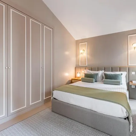 Victoria Project - - Private Parking 2* Porto